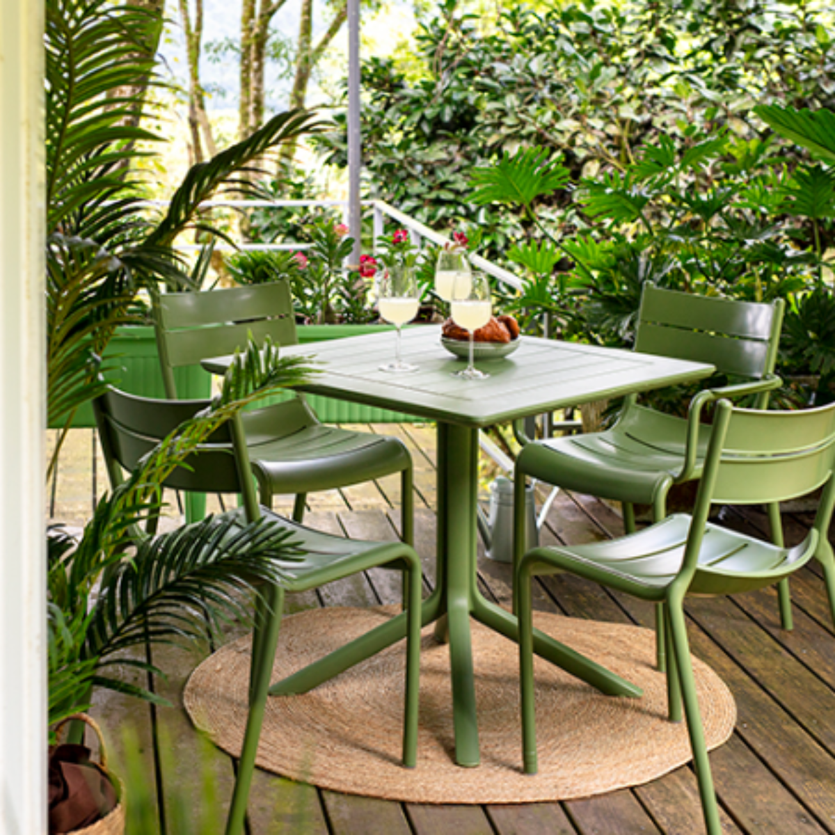 Silla para Exterior Naples con Brazos OHV-7220