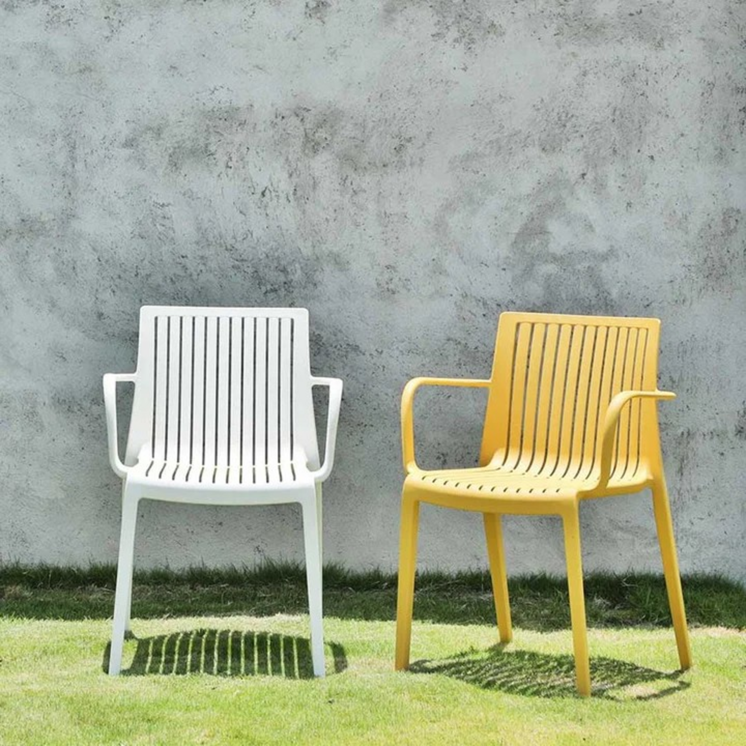 Silla para exterior de plástico ER-7203A Milos con Descansabrazos