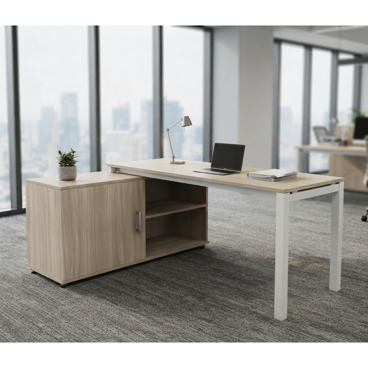 Escritorio Hamilton sobre credenza